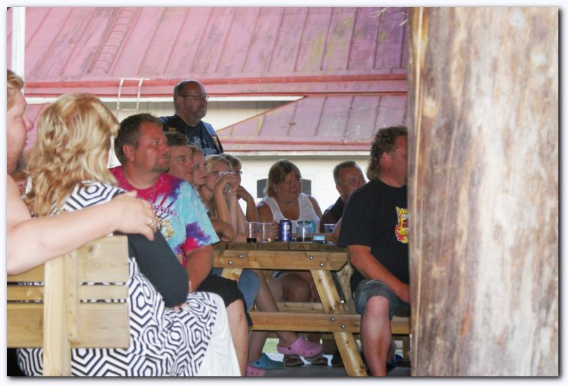 802x537 pixels (65K)